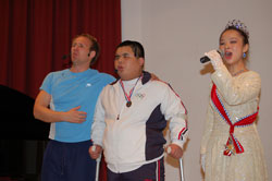 From the left: Thomas Stanghelle as Ketil Moe, Haitao as Mark Wang and Yi Daizao as HM Queen Sonja of Norway.